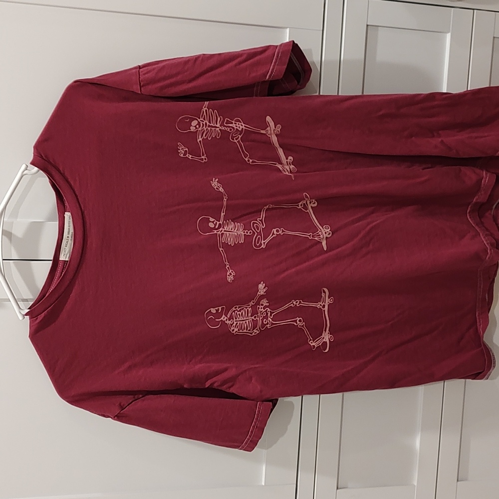 Purple, Urban Outfitters, on size fit's all t-shirt